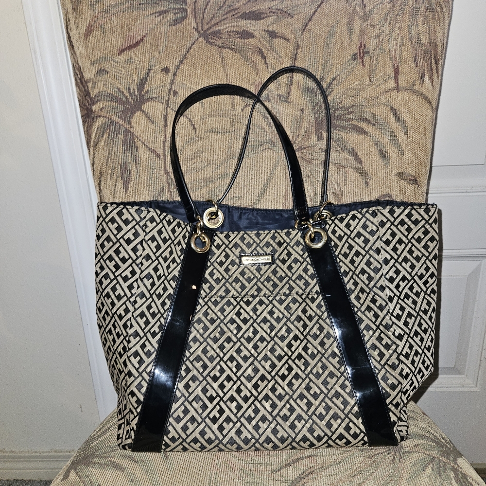 Tommy Hilfiger Tote